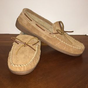 Minnetonka men’s Slippers
